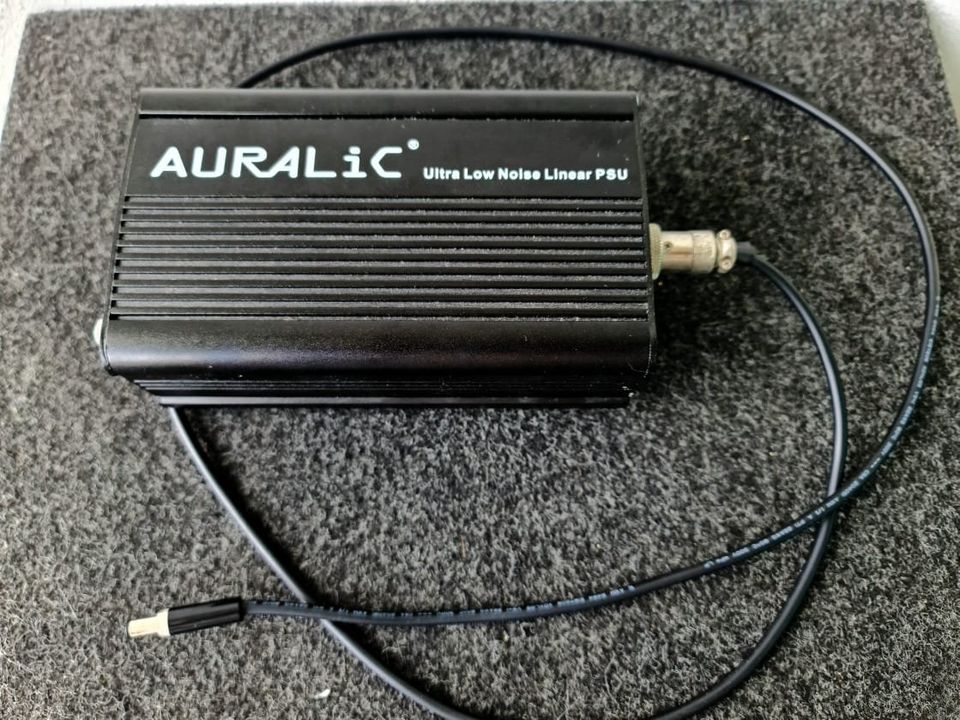 Auralic ARIES HI-Res Network Music Streamer/Bridge Aurali26