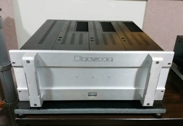 Bryston 6B SST 3-Channel Power Amplifier - 300W/Ch B116