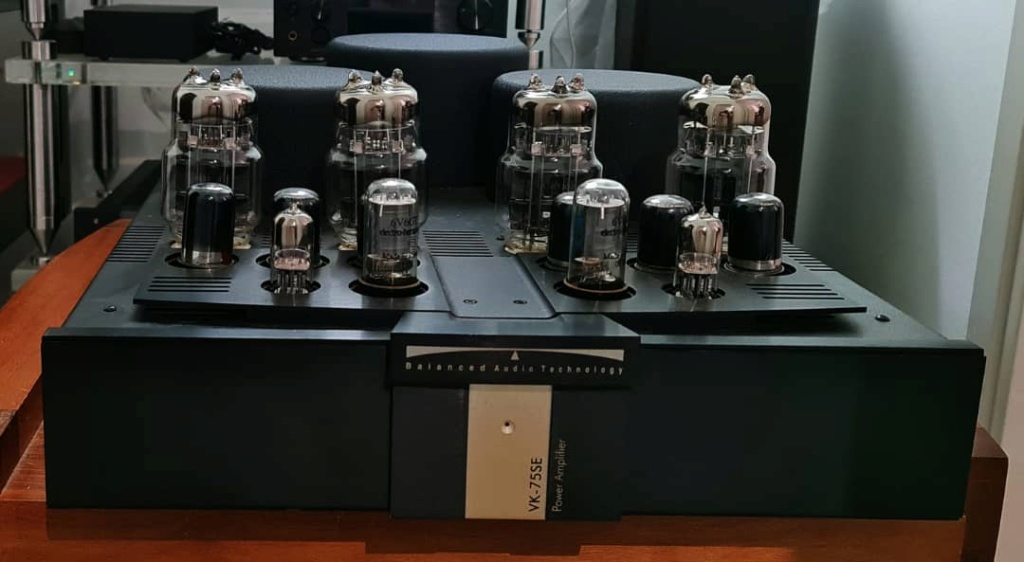 SOLD BAT Balanced Audio Technology VK-75SE Power Amplifier 75W RMS per channel Fully Balanced Bat110