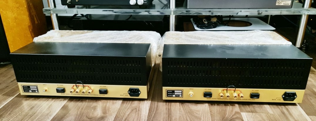 BEARD M70 MkII Class A Tube Monoblocks Power Amplifiers - 70 Watts @ 8 Ohms (Hand-made in England) Beard110