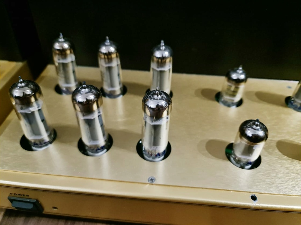 BEARD M70 MkII Class A Tube Monoblocks Power Amplifiers - 70 Watts @ 8 Ohms (Hand-made in England) Beard810