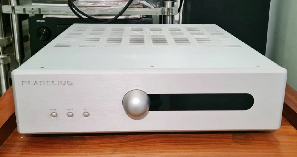 Bladelius THOR MK III Integrated Amplifier - 175W@8ohms Bladel11