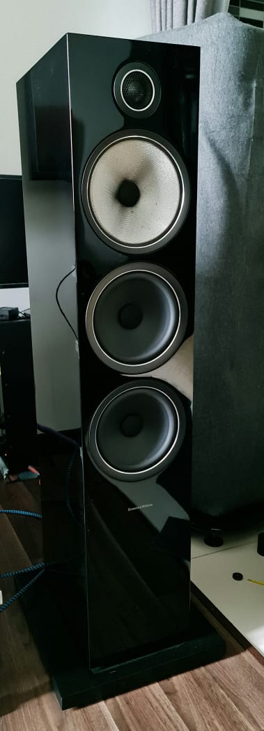 B&W 703 S2 Floorstanding Speaker - Gloss Black Bw703s14