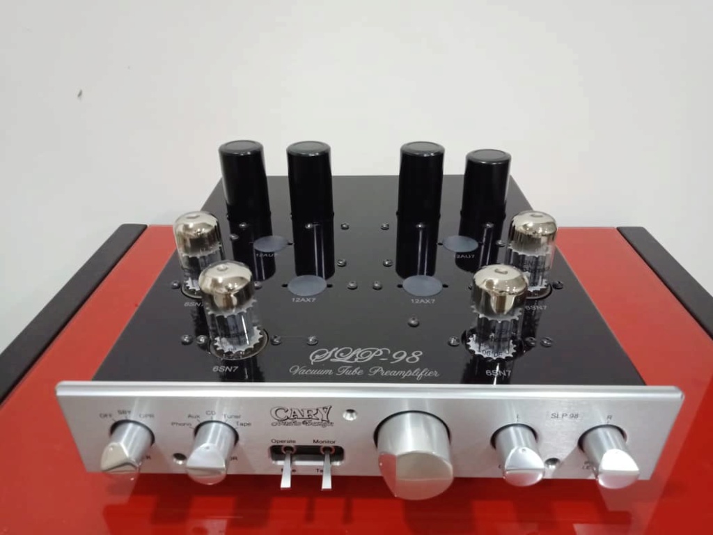 Cary Audio SLP-98L Tube Preamplifier with External Power Supply C113