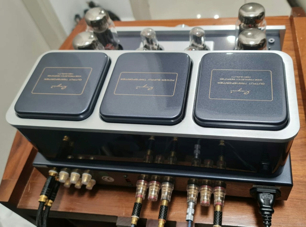Cayin A-88T MK2 Vacuum Tube Integrated Amplifier Triode & Ultralinear Mode Cayina13