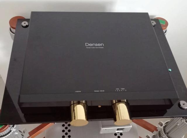 Densen DM20 & DM30 Pre-Amplifier and Dual-Mono Power Amplifier Set D313