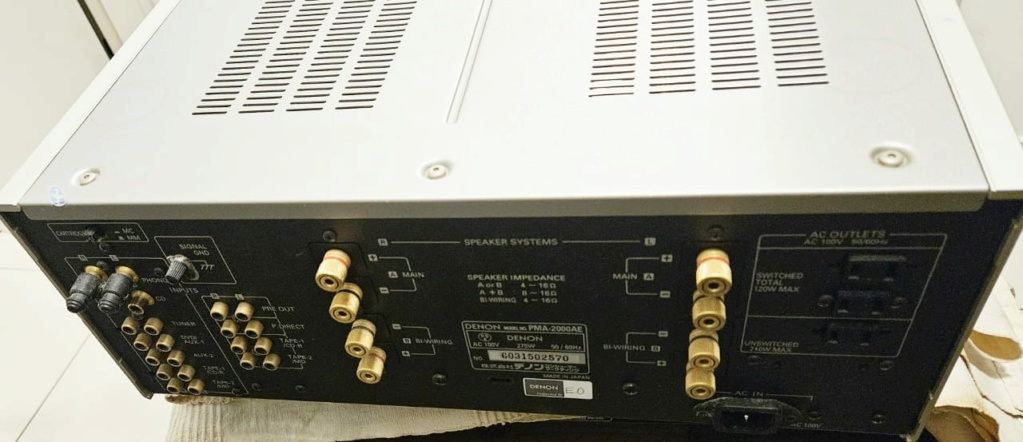 Denon PMA-2000AE Integrated Amplifier - Ultra High Current MOS Denon PMA-2000AE Integrated Amplifier - Ultra High Current MOS