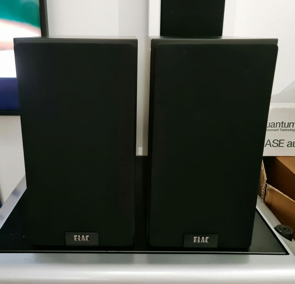  Elac UNI-FI BS U5 SLIM 3 Way Bookshelf Speaker Elacbs11