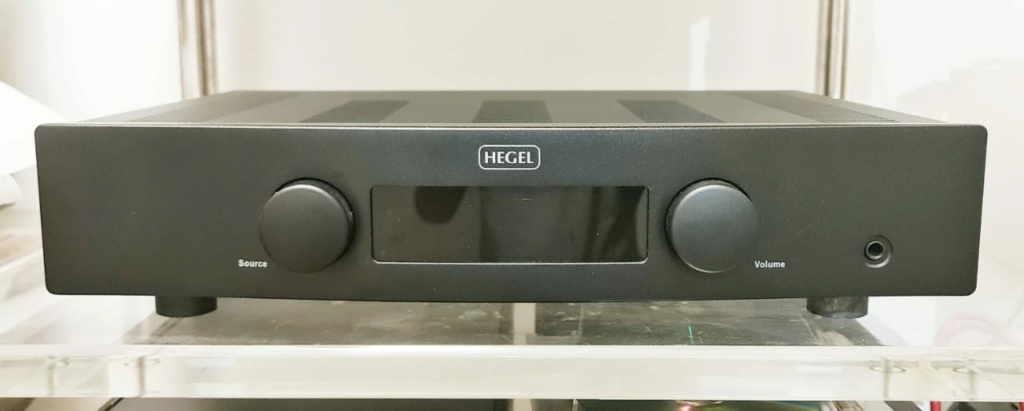 Hegel H-120 Integrated Amplifier with DAC (Roon Ready/Spotify/Airplay etc) Hegelh10