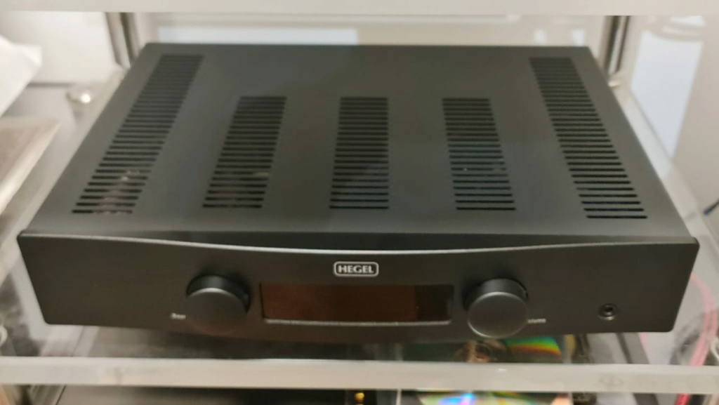 Hegel H-120 Integrated Amplifier with DAC (Roon Ready/Spotify/Airplay etc) Hegelh12