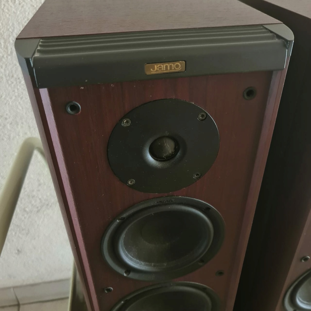 JAMO Classic 8 Floorstand Speakers Jamocl12