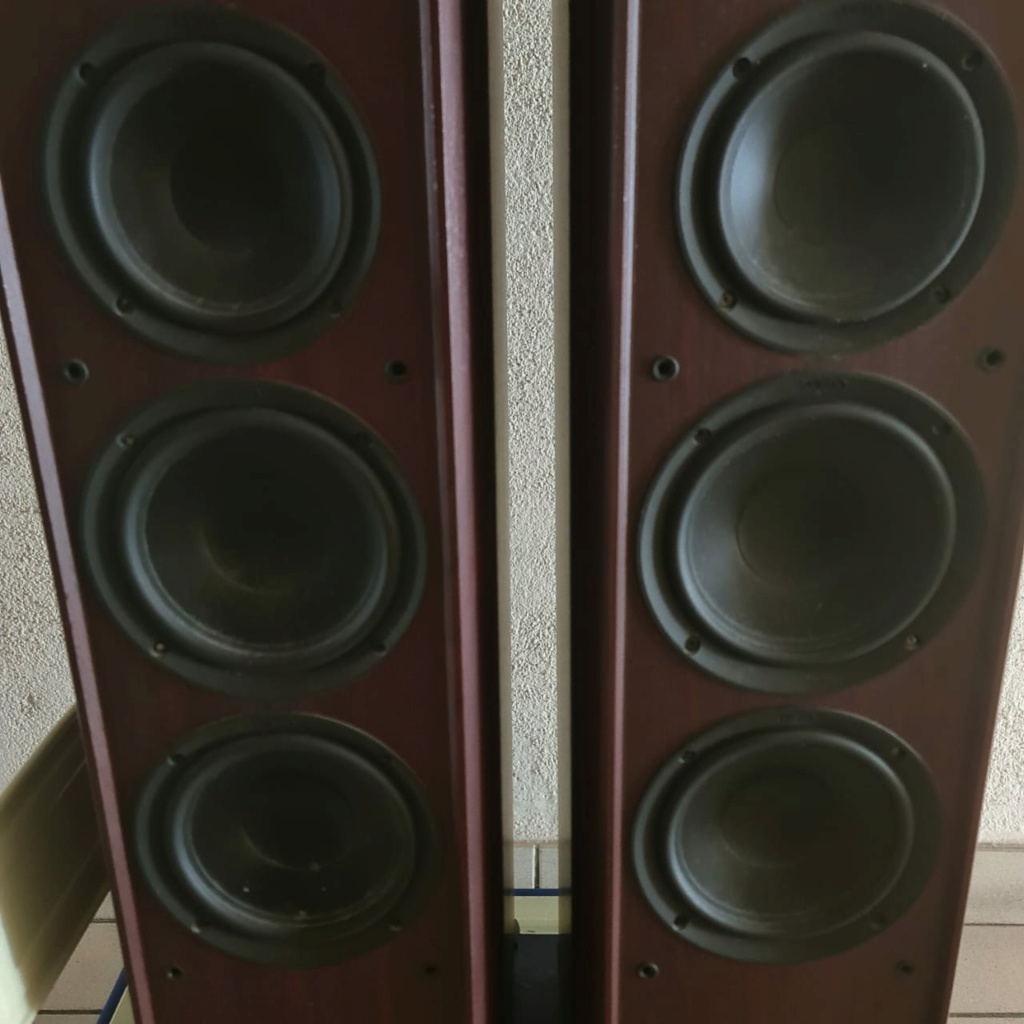 JAMO Classic 8 Floorstand Speakers Jamocl15