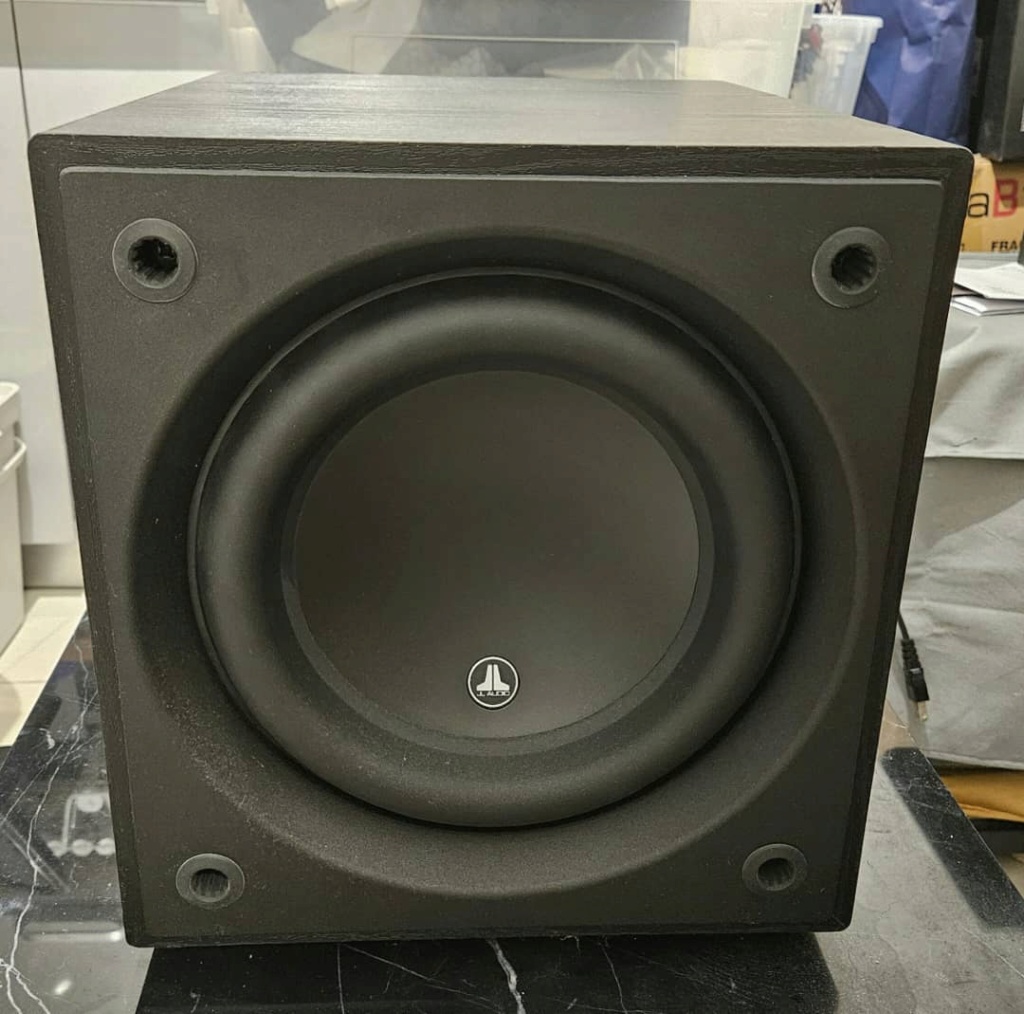 JL Audio Dominion D110- 10″ Inch Powered Subwoofer Jlaudi16