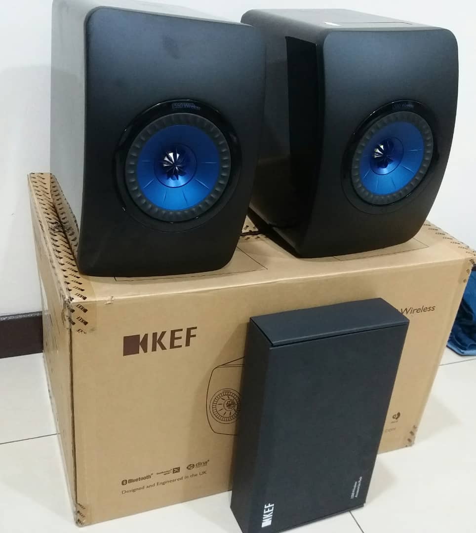 KEF LS50 Active Wireless speakers Kef210