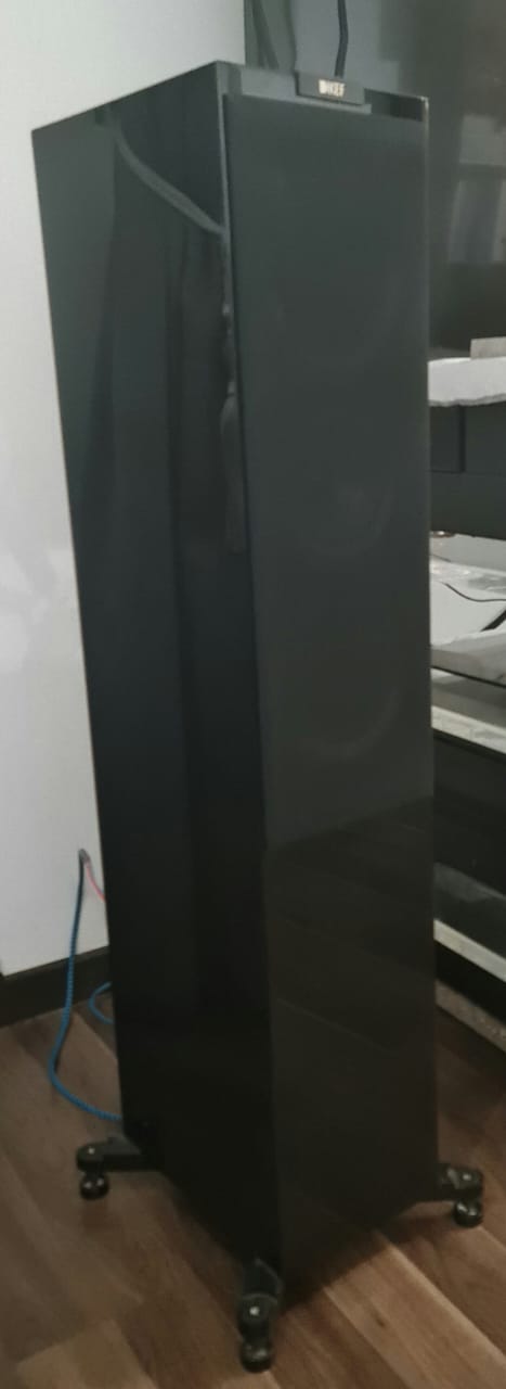 KEF R Series R700 Speakers - Piano Black Kefr7014