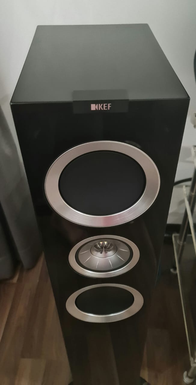 KEF R Series R700 Speakers - Piano Black Kefr7015