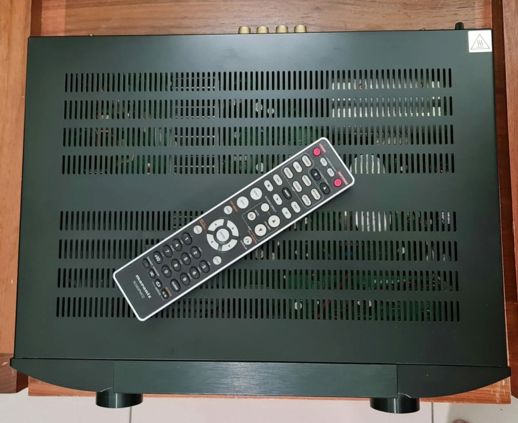 Marantz PM6006 Integrated Amplifier with digital input Marant85