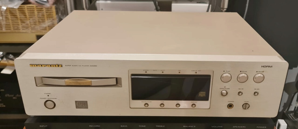 Marantz SA8260 SACD Player Marant86