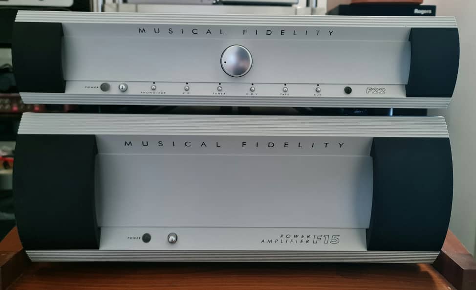 Musical Fidelity F22 Pre Amplifier + Musical Fidelity F15 Power Amplifier (Made in England) Mfprea10
