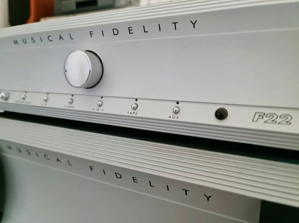 Musical Fidelity F22 Pre Amplifier + Musical Fidelity F15 Power Amplifier (Made in England) Mfprea12