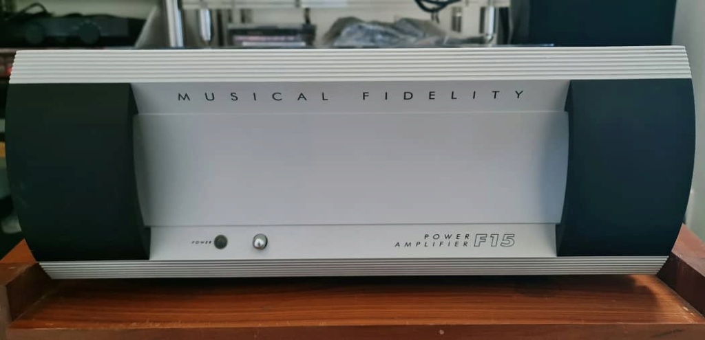 Musical Fidelity F22 Pre Amplifier + Musical Fidelity F15 Power Amplifier (Made in England) Mfprea13