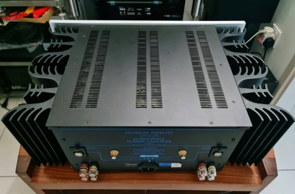  Musical Fidelity F15 Power Amplifier (Made in England) Mfprea17