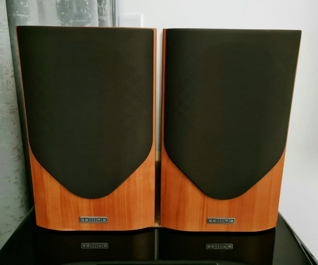 Mission M32 Bookshelf speakers Missio41