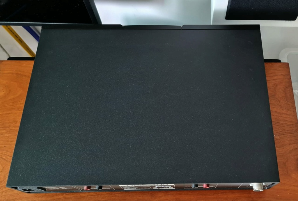 NAIM NAC-202 Pre-Amplifier and NAIM NAP-200 Power Amplifier Naimna24