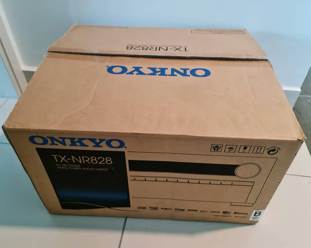 SOLD Onkyo TX-NR828 7.2-channel AV Receiver Onkyo810