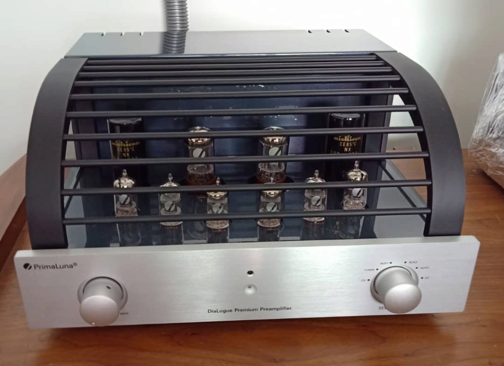 PrimaLuna Dialogue Premium Preamplifier P217