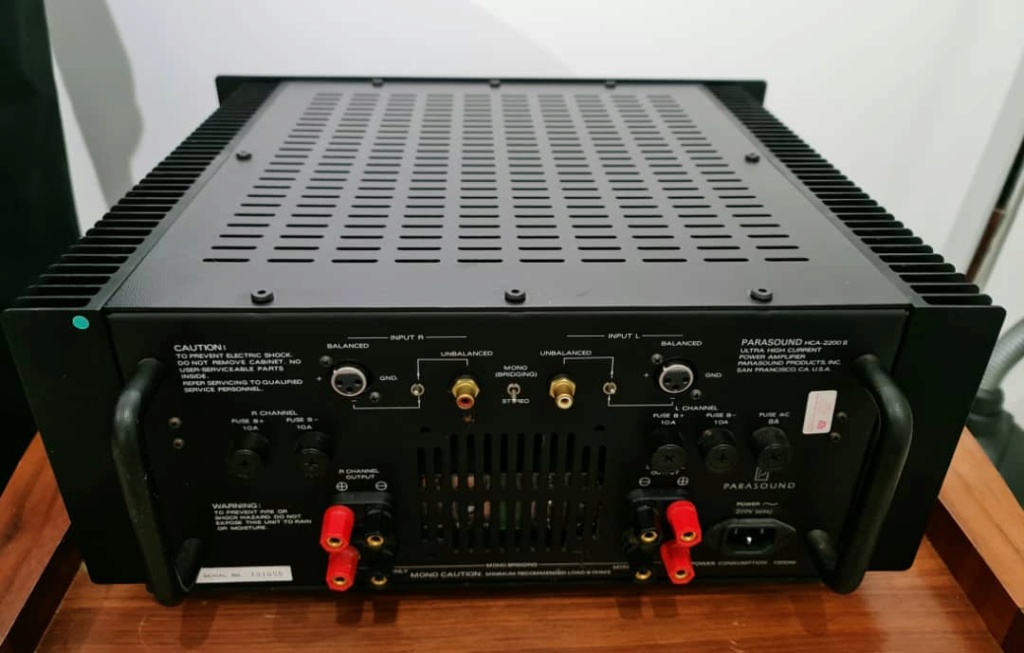 Parasound HCA-2200II Ultra High Current Power Amplifier, by John Curl Paraso14