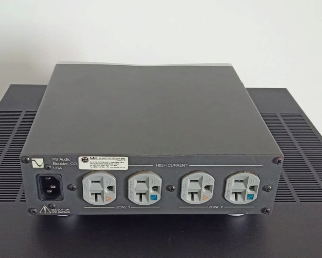 PS Audio UPC 200 Power Center; Power Conditioner / Surge Protector Ps211