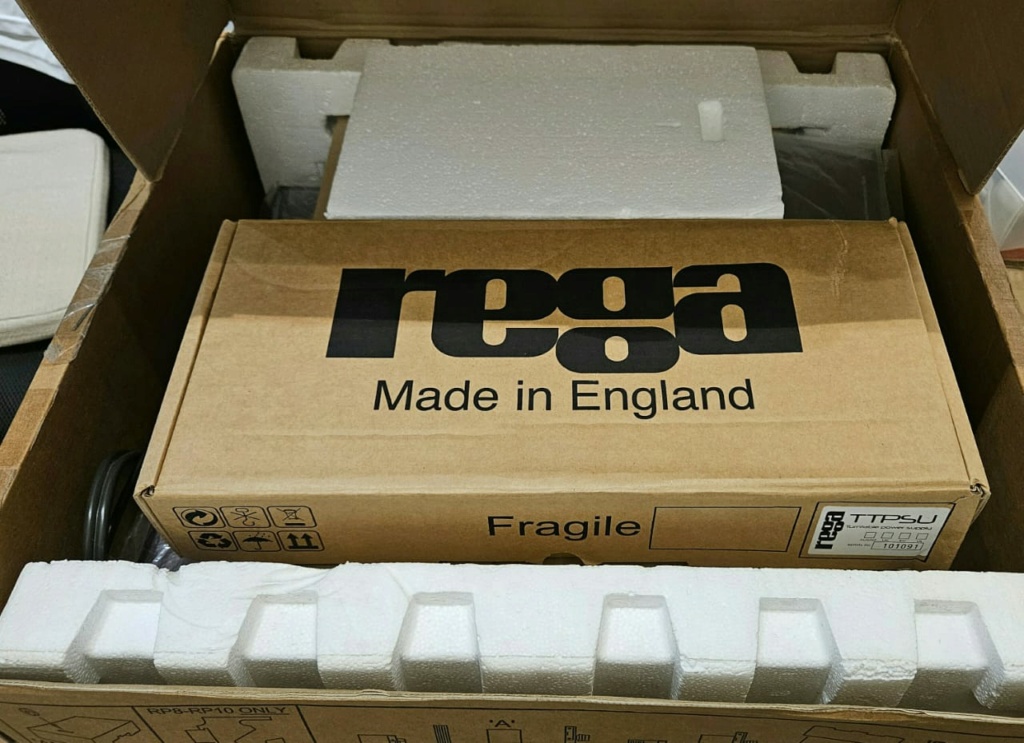 Rega RP6 Turntable with Exact MM Cartridge, RB303 Tonearm & TTPSU Rega212
