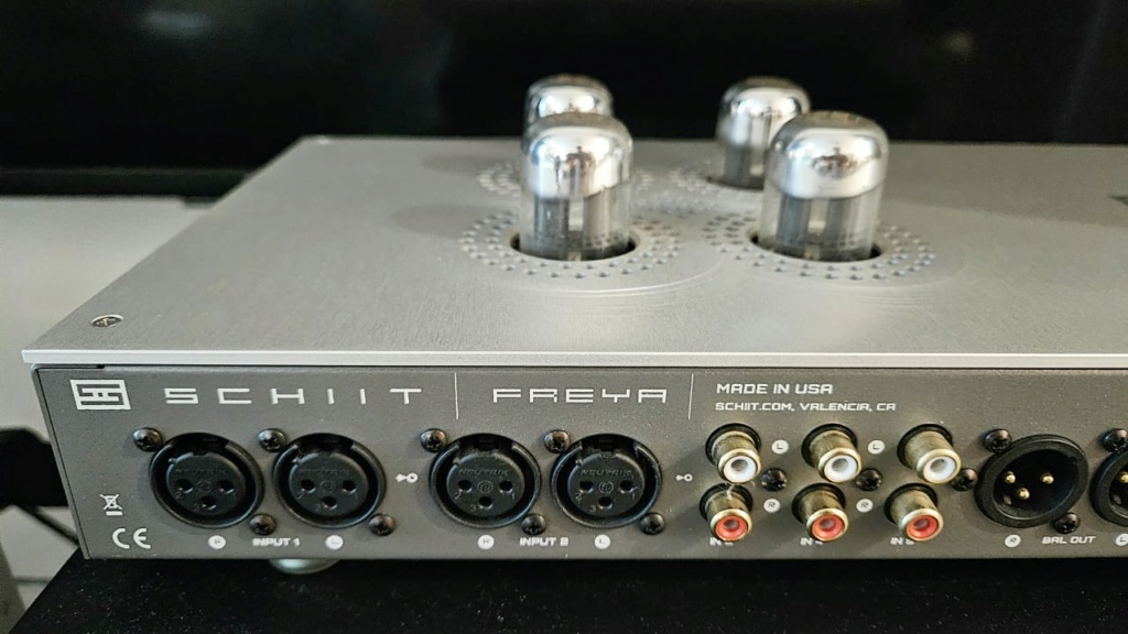 Schiit Audio FREYA Tube Pre-Amplifier + Accessories Schiit14