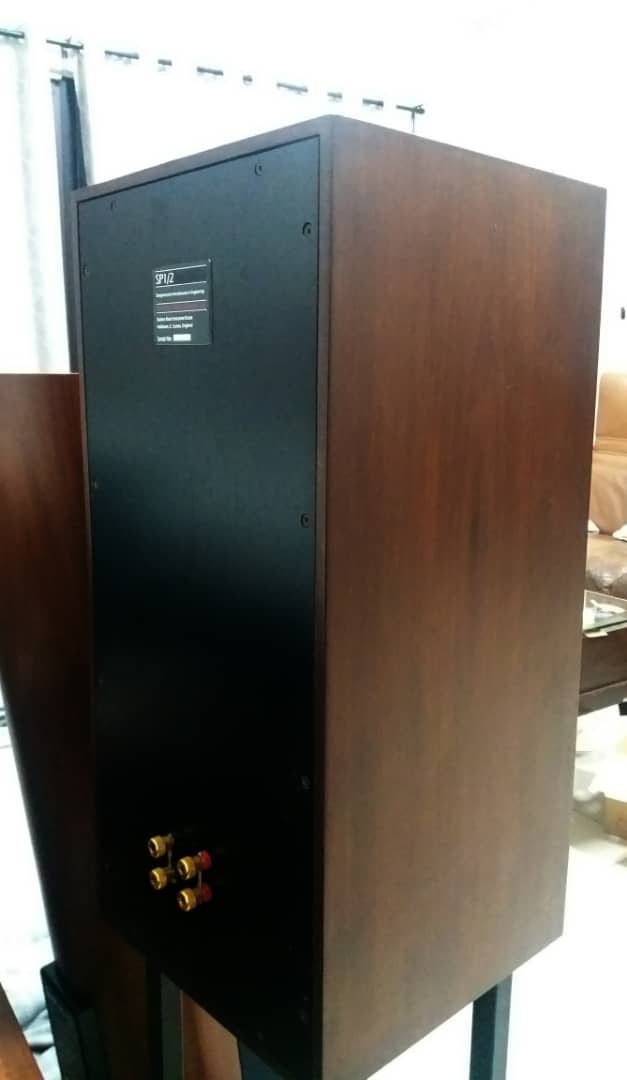 Spendor SP 1/2 Speakers With Matching Stands Spendo14