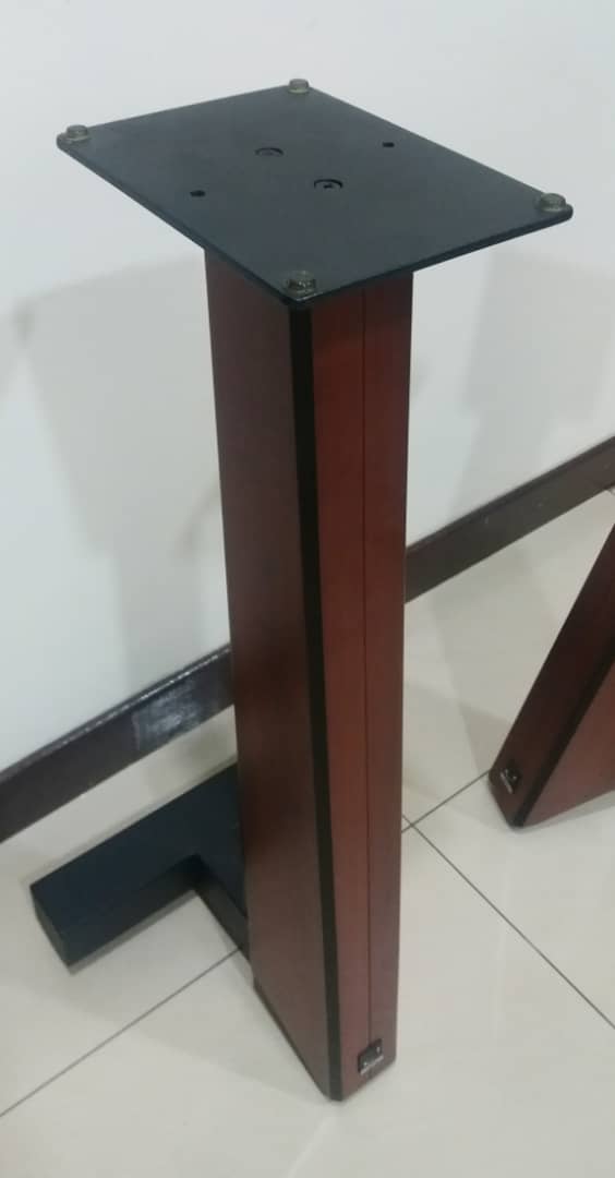 Wood and Steel Speaker Stand Stand111