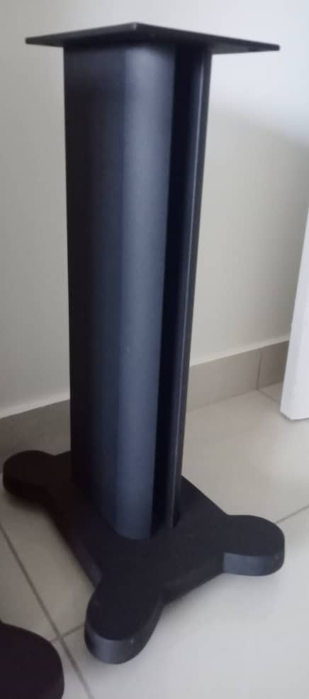 Bowers & Wilkins B&W FS700 Speaker Stands Stand411