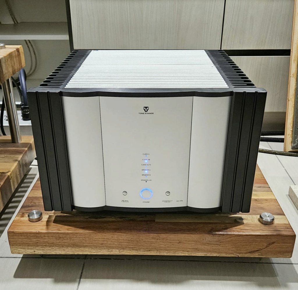 ToneWinner Flagship Pre + Power Hi-Fi system (AD-1 PA + AD-1PRE) Tonewi11