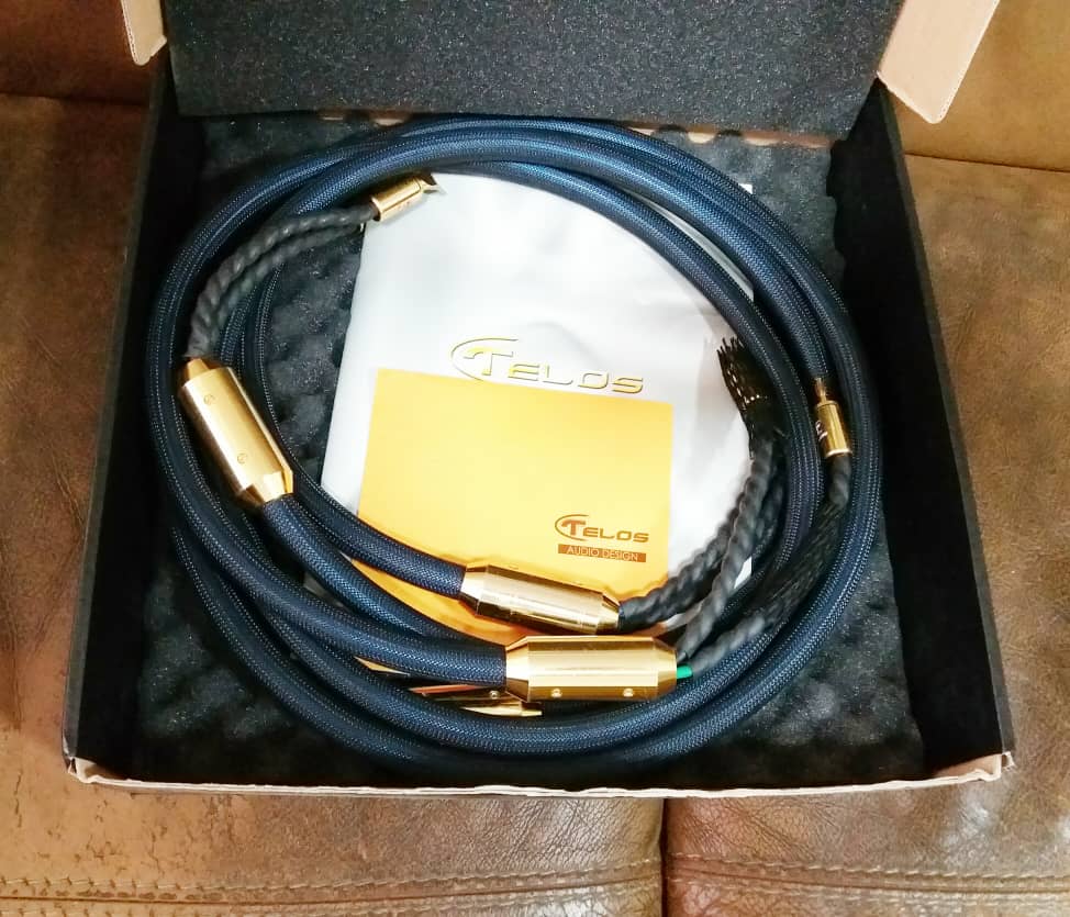 Telos Gold Reference Speaker Cables - 2.5m W212