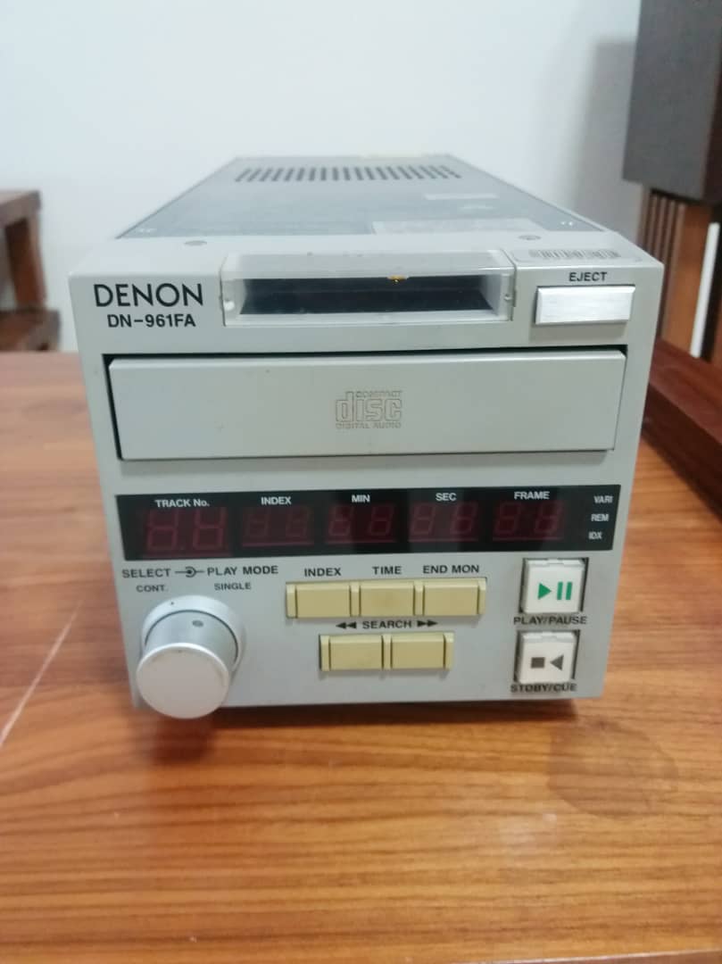 Denon-DN-961FA- Professional Boardcast CD Player X246