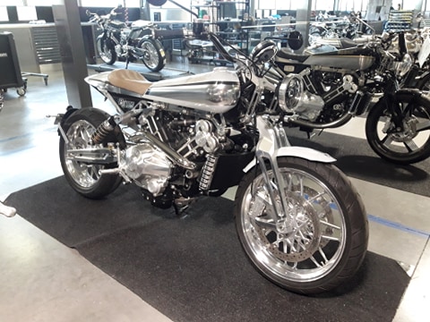 Brough Superior 94071111