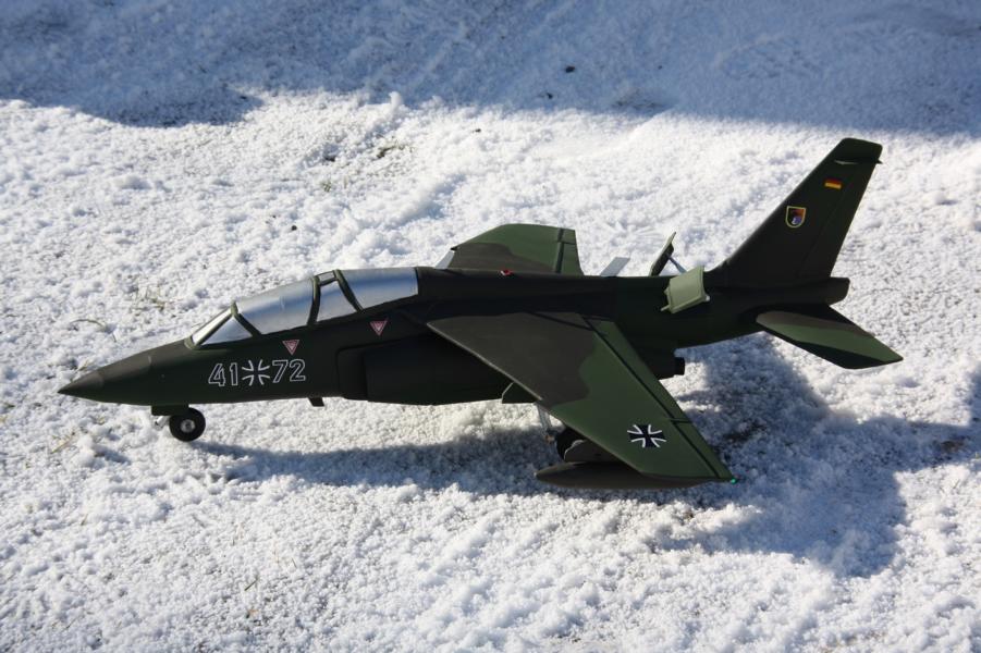 Metallflugzeugmodell  Alpha Jet M 1:16   K800_i52