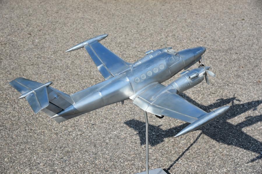Metallflugzeugmodell Beechcraft King Air 200 T Metall34