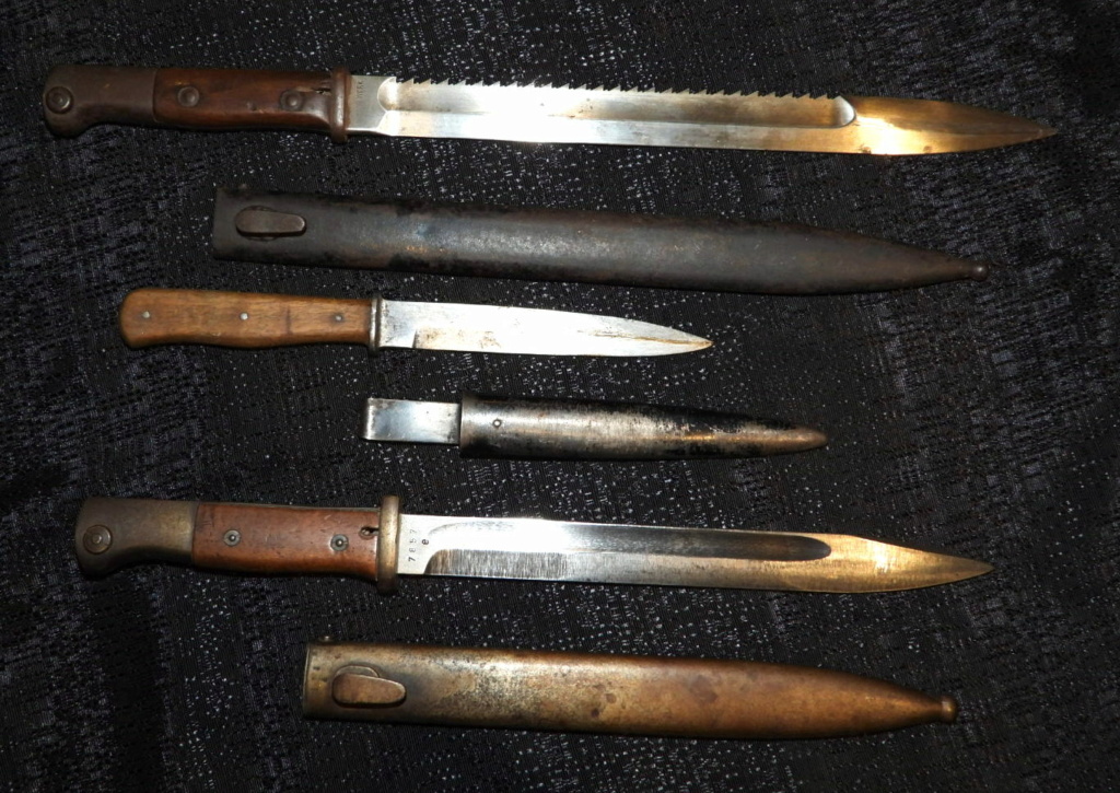 Baïonnettes et couteau de botte. Dscn3611