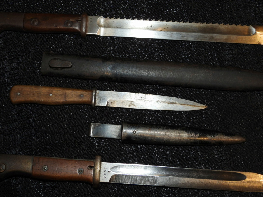 Baïonnettes et couteau de botte. Dscn3612