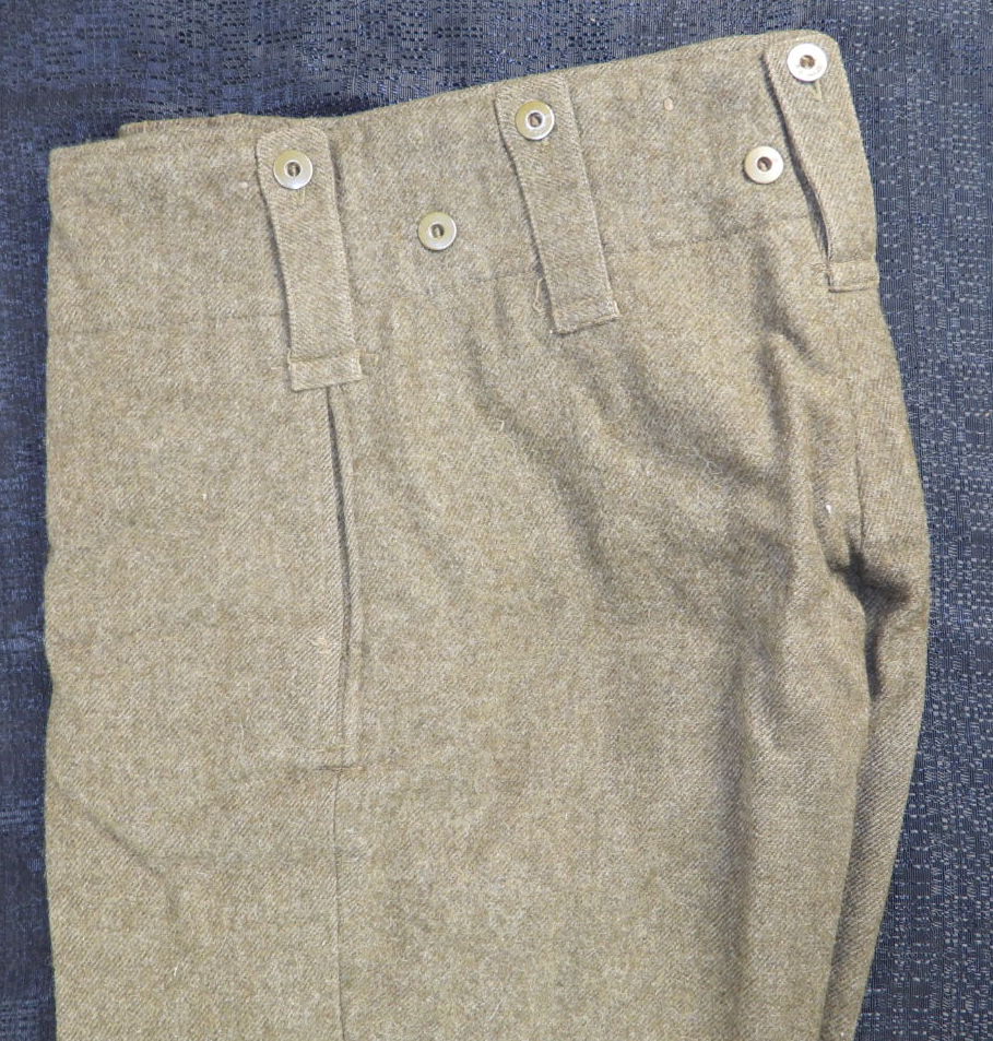 Identification pantalon GB, Canadien? Dscn5714