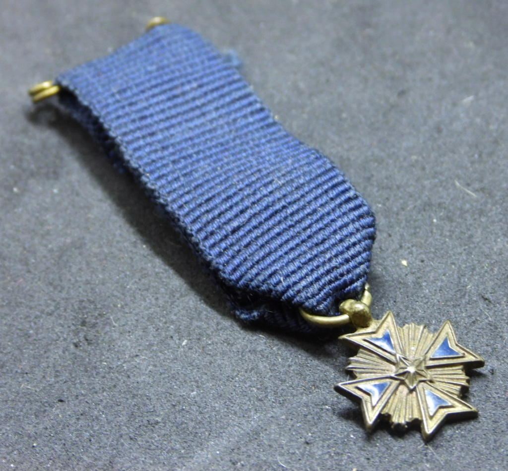 Miniature médaille/croix Dscn8212