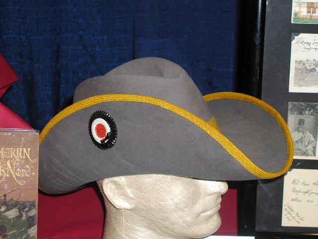 Estimation - "slouch hat" chapeau Schutztruppen  P1010017