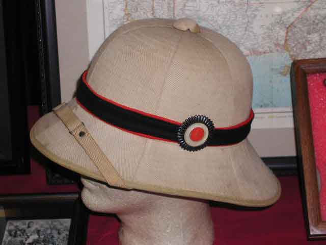 Estimation - "slouch hat" chapeau Schutztruppen  P1010018