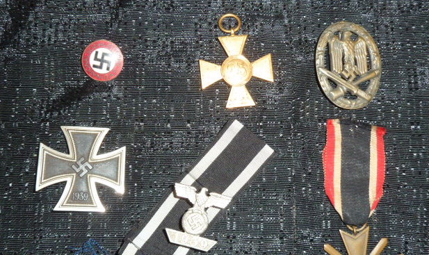 De l'allemand impérial et 3° Reich: ordres, décos, sabre et chope dont 142 IR... P1620033